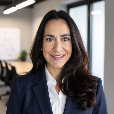 Julie Reynolds image